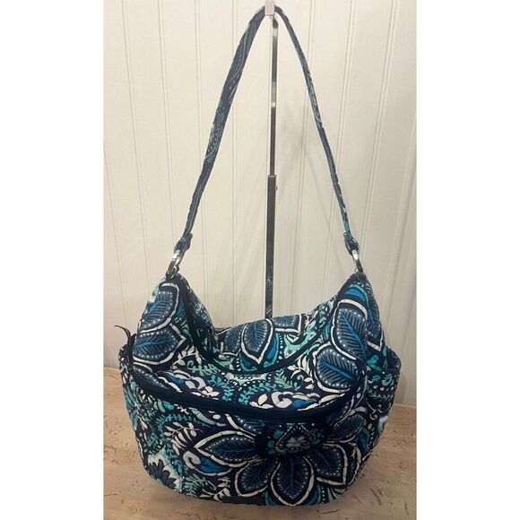 Vera Bradley Go Ahead Convertible Shoulder Blue Island Medallion READ - Picture 1 of 6